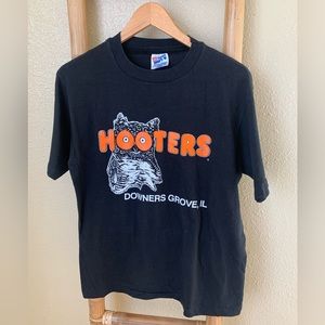 Vintage Hooters Tee